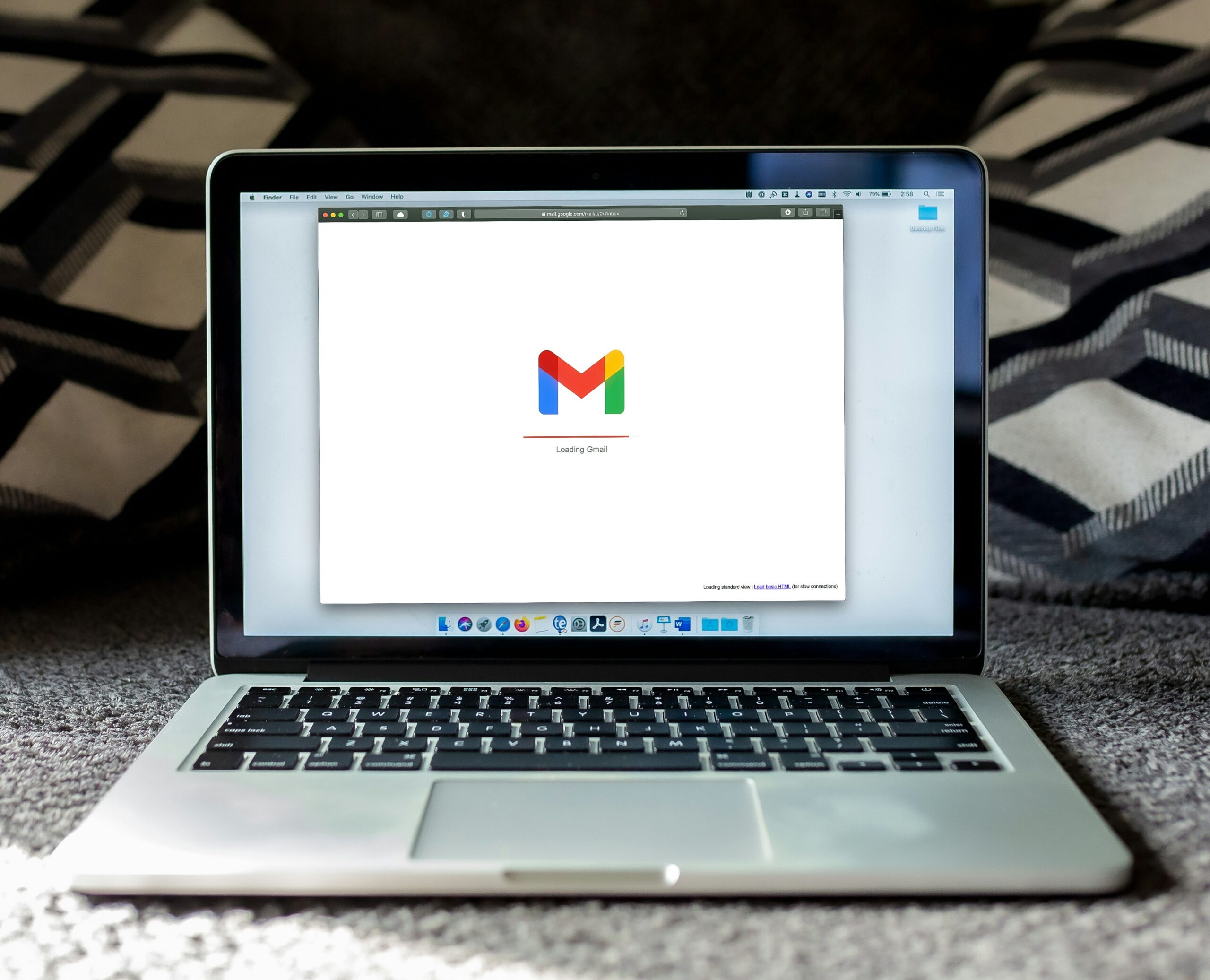 Using AI to Personalize CTAs in Email Campaigns